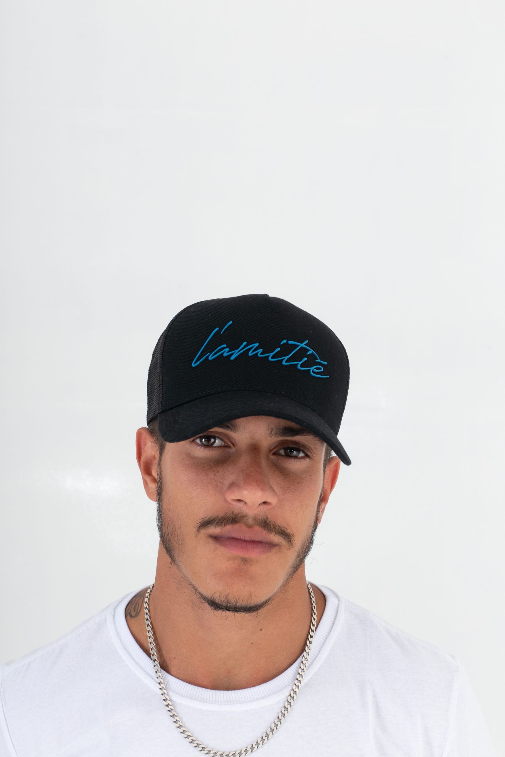 Cap L'amitié All Black