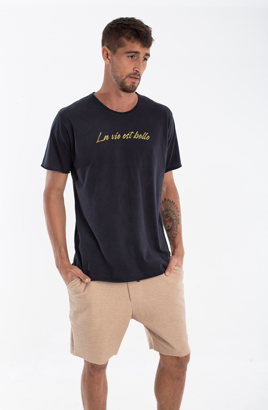Camiseta La Vie Est Belle